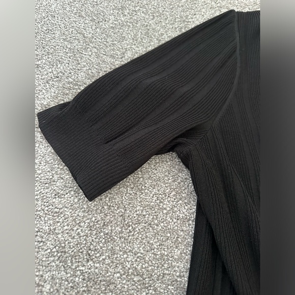 Black Short Sleeve Cardigan - Picture 3 of 3